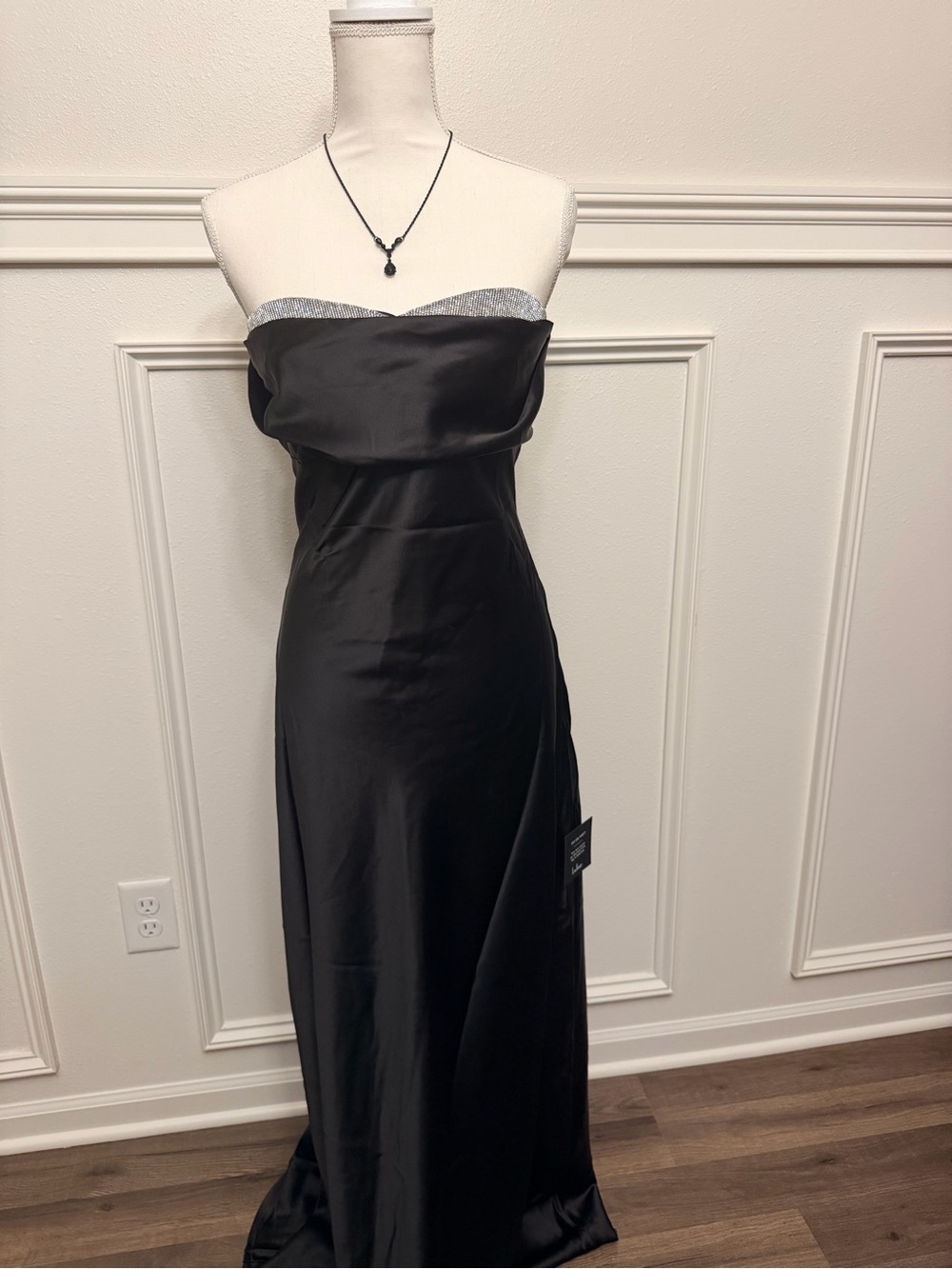 Lulu's Black Strapless Gown with Silver Accent